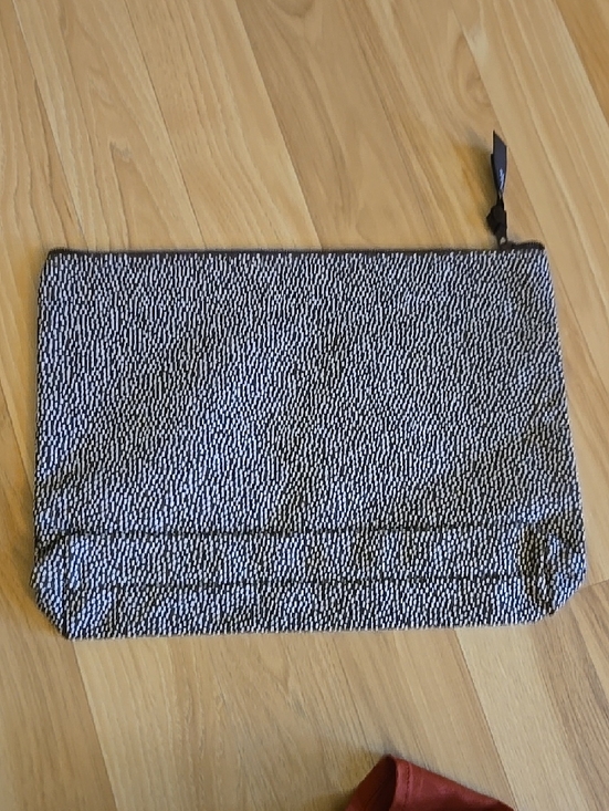 thirty-one Other - Thirty One - Zipper Pouch In Pin Dot Pattern